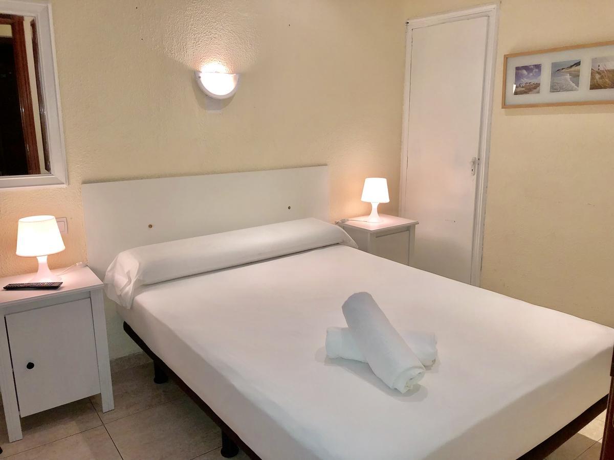 Hostal Arriaza Мадрид Екстер'єр фото