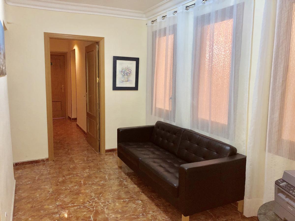 Hostal Arriaza Мадрид Екстер'єр фото