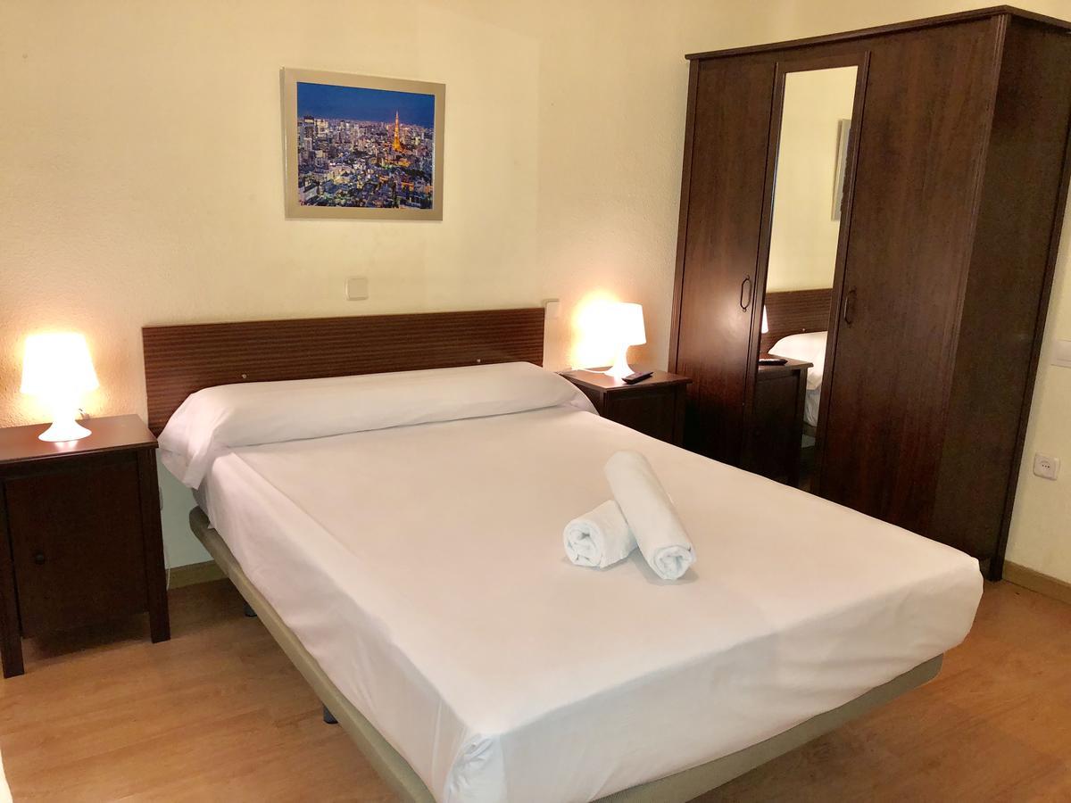 Hostal Arriaza Мадрид Екстер'єр фото