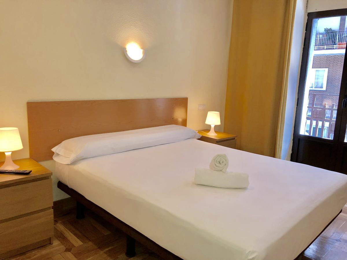 Hostal Arriaza Мадрид Екстер'єр фото