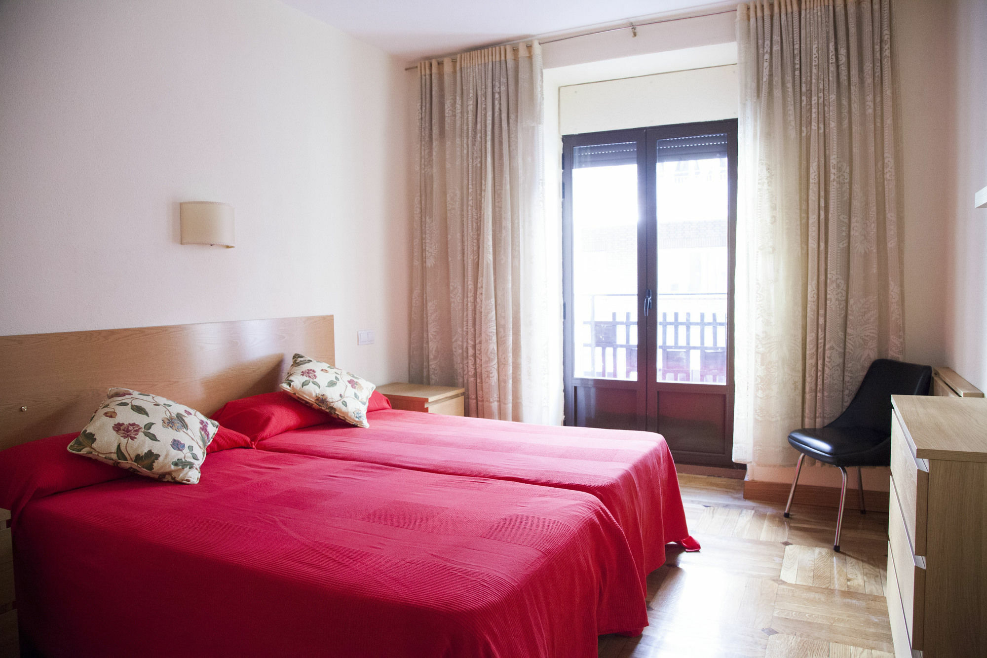 Hostal Arriaza Мадрид Екстер'єр фото