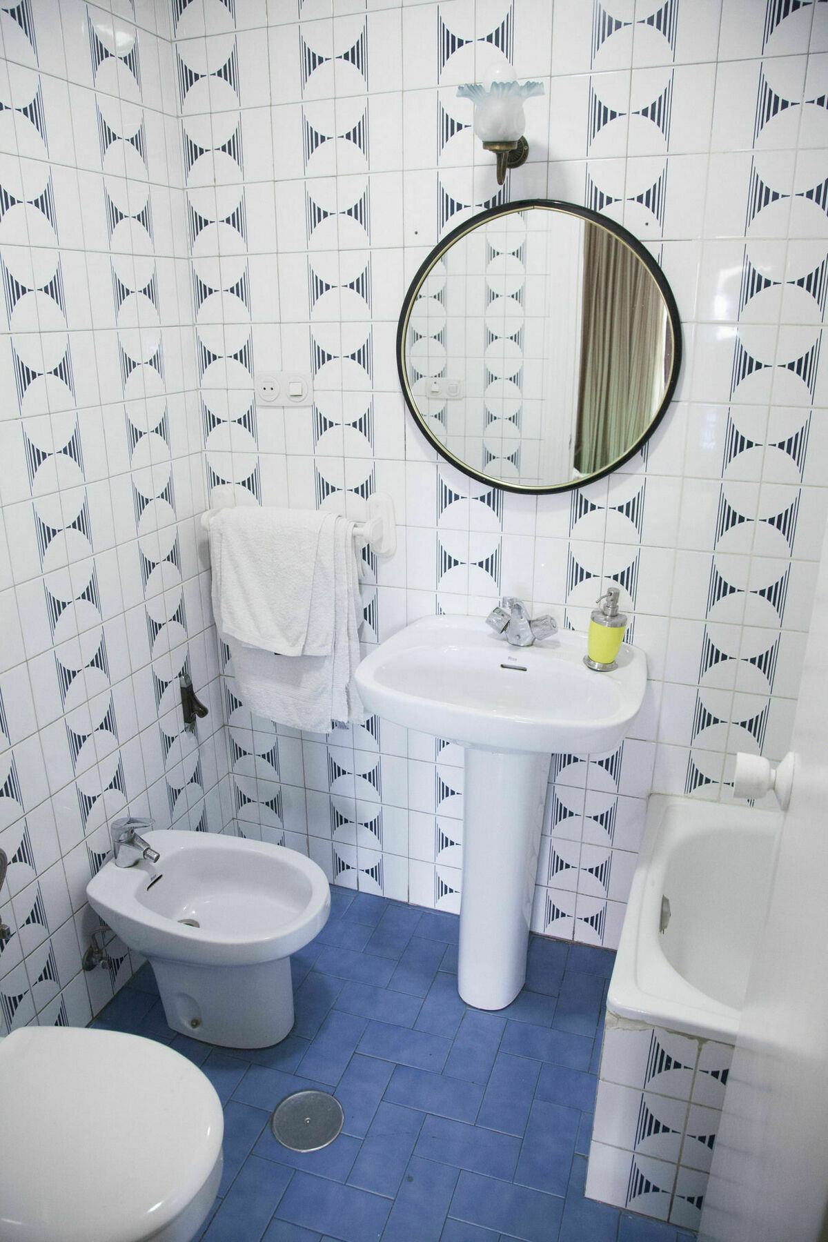 Hostal Arriaza Мадрид Екстер'єр фото